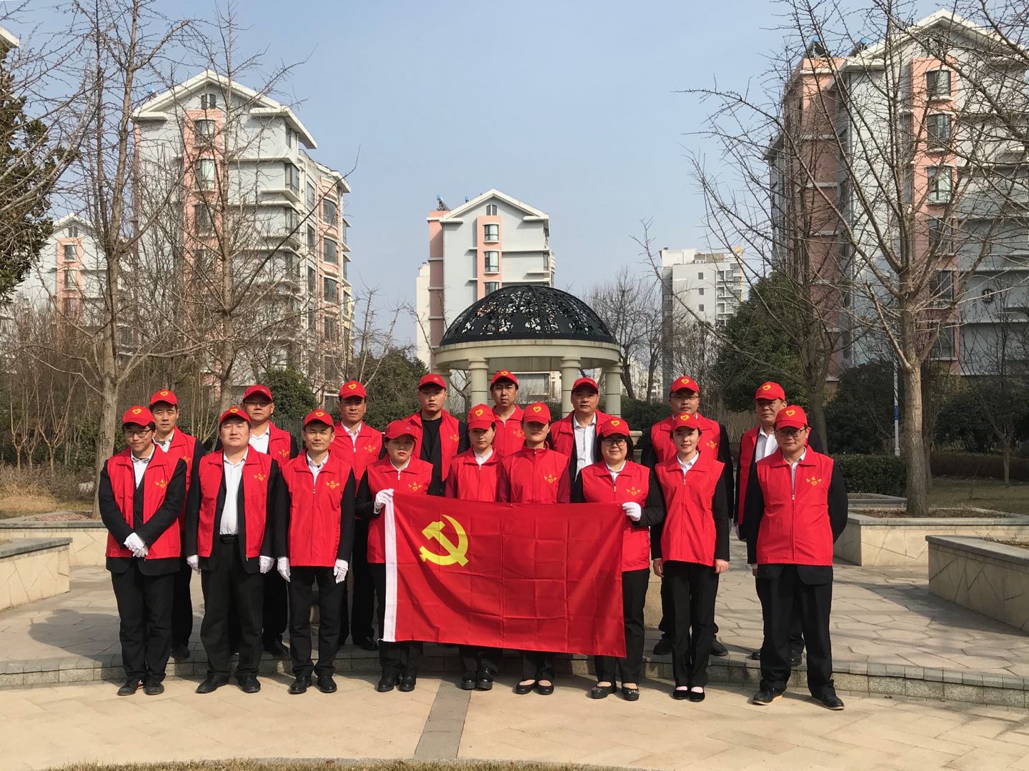 三和實(shí)業(yè)黨支部開展“學(xué)雷鋒 講奉獻(xiàn)”志愿服務(wù)活動(dòng)